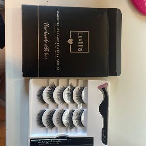 Luxilla Magnetic Eyelashes & Eyeliner Kit, Never Used